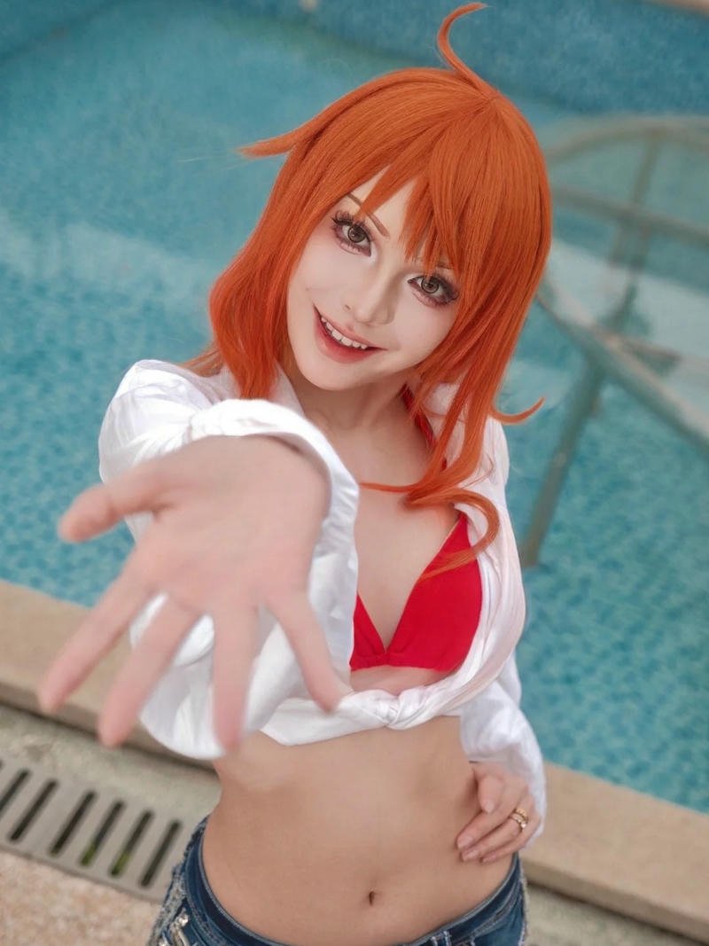 Cosplay nami tạo hình quyến rũ với phong cách nổi bật