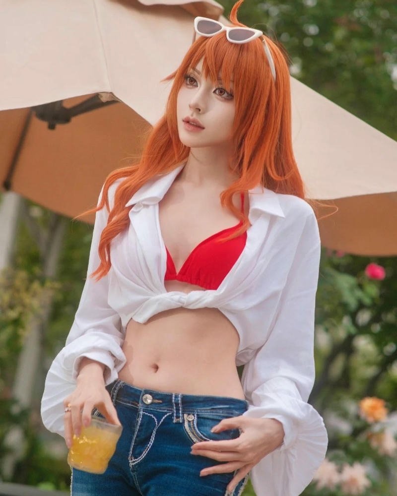 Cosplay nami thần thái tự tin đầy sức hút riêng