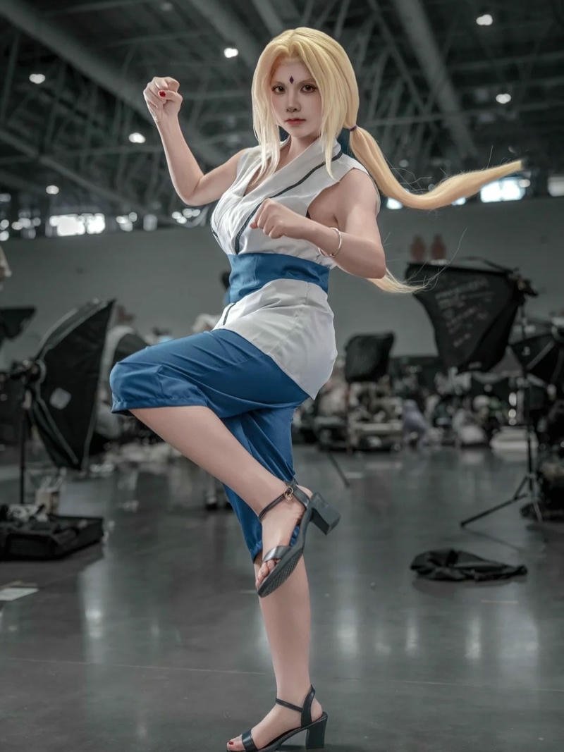 Cosplay tsunade tạo hình tinh tế thể hiện khí chất đặc trưng
