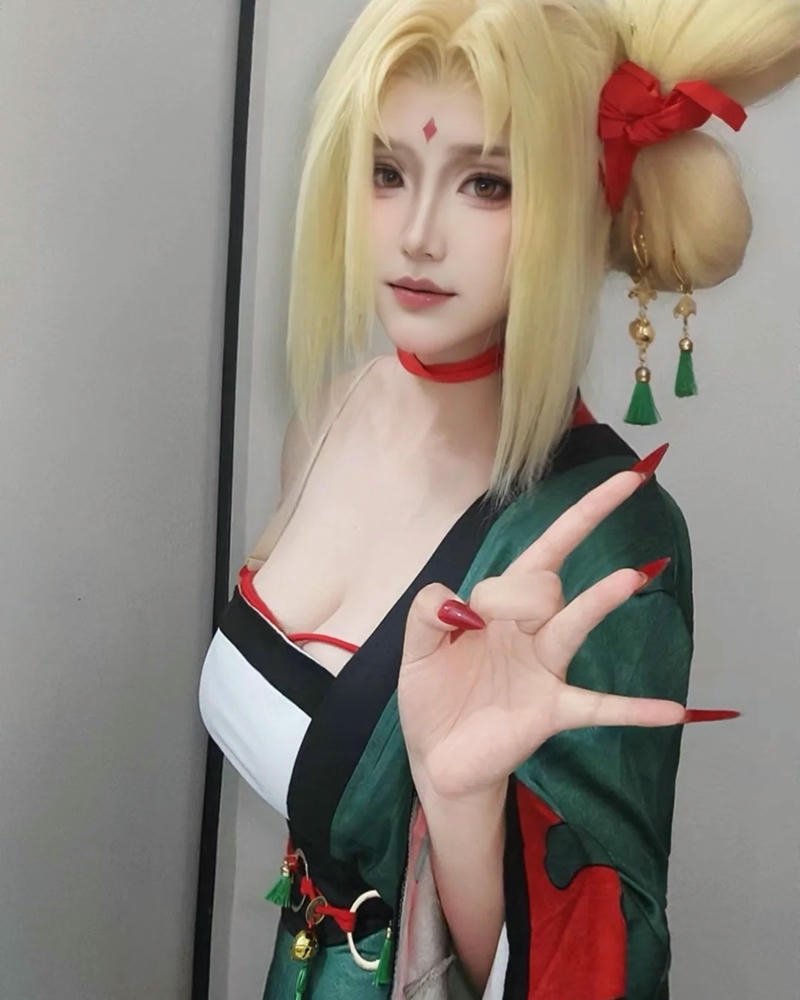 Cosplay tsunade thể hiện nét đẹp trưởng thành đầy sức hút