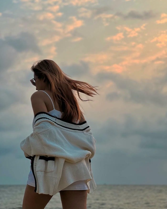 Phong cách trẻ trung qua Khả Như mặc đồ bikini hot