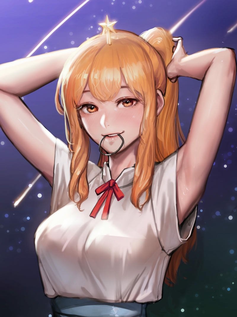 Thiếu nữ anime tóc vàng phong thái trẻ trung