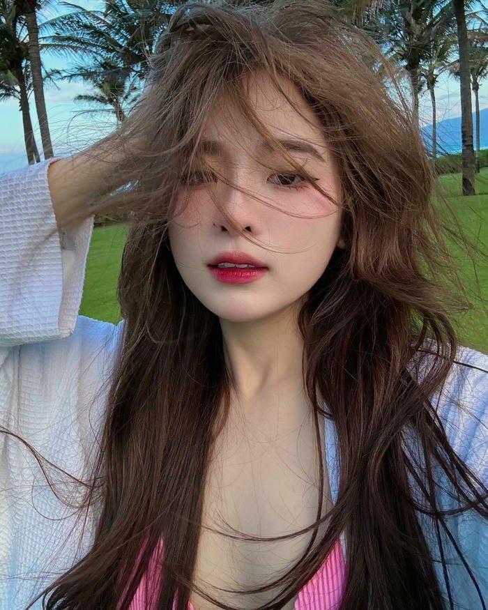 ảnh ngọc kem bikini tạo dáng cực cute