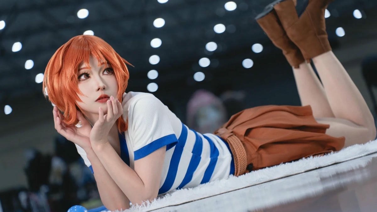 cosplay nami thumbnail