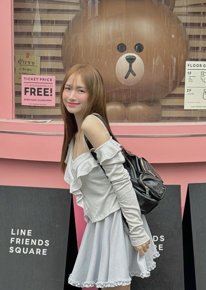 hình ảnh hoà minzy bikini dáng người cực chuẩn