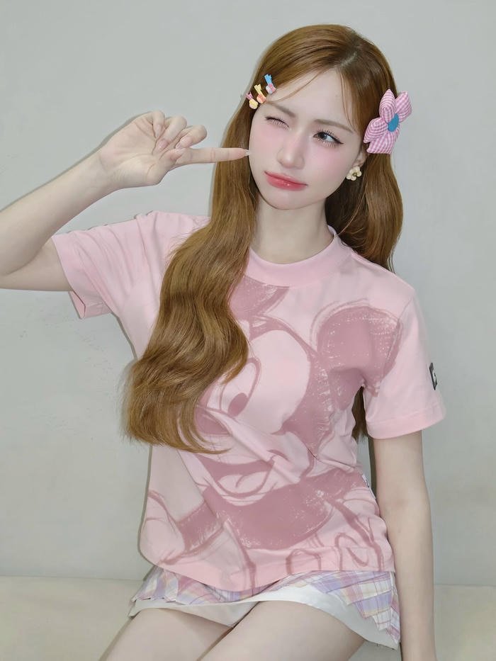 hình ảnh hoà minzy bikini phong cách táo bạo