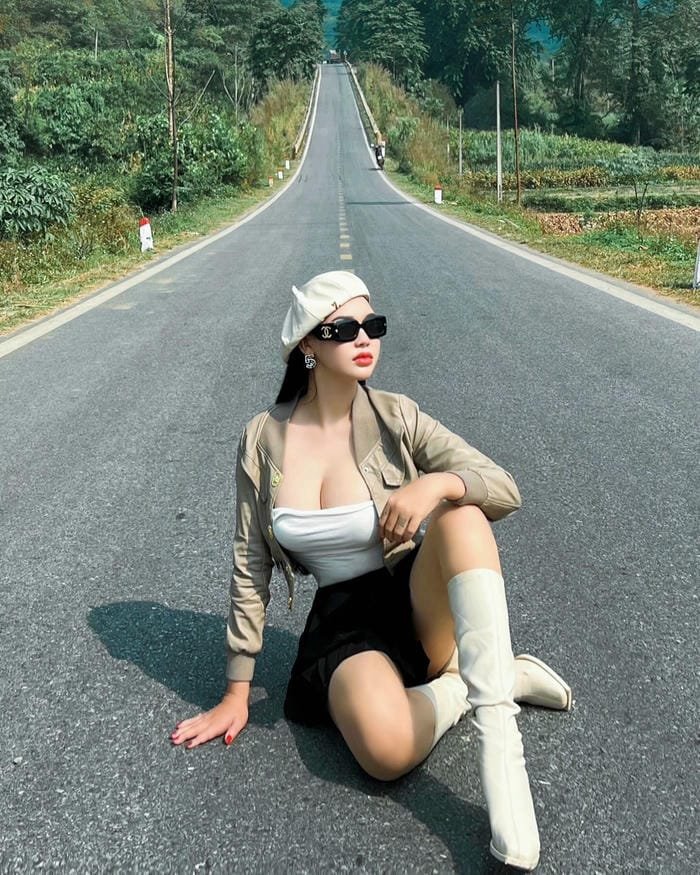 hình ảnh nguyễn ngọc kim thảo bikini phong cách hiện đại