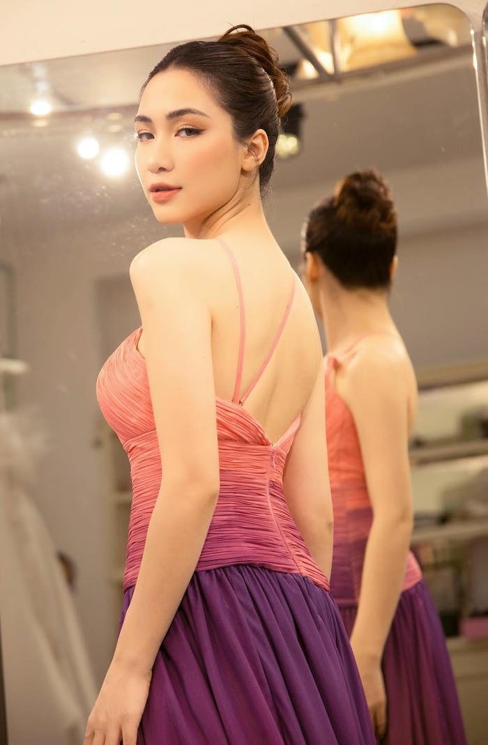 hoà minzy bikini hình ảnh vóc dáng đẹp