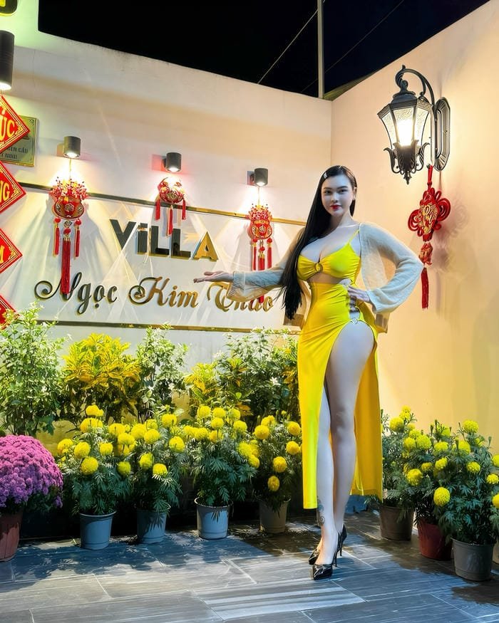 thân hình mảnh mai nguyễn ngọc kim thảo bikini