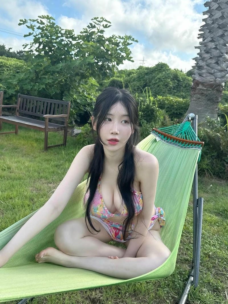 Ánh nhìn gây mê nổi bật Seoul Asuna bikini sexy