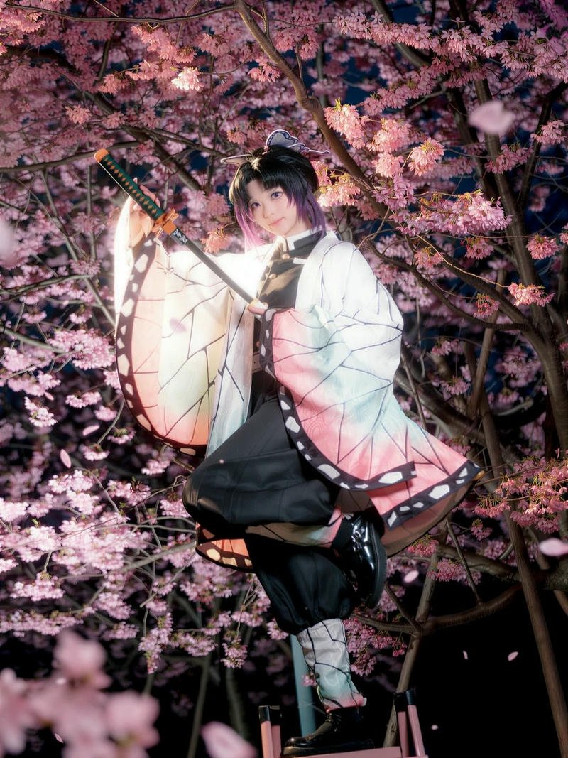 Cosplay Shinobu chi tiết trang phục nổi bật tinh xảo