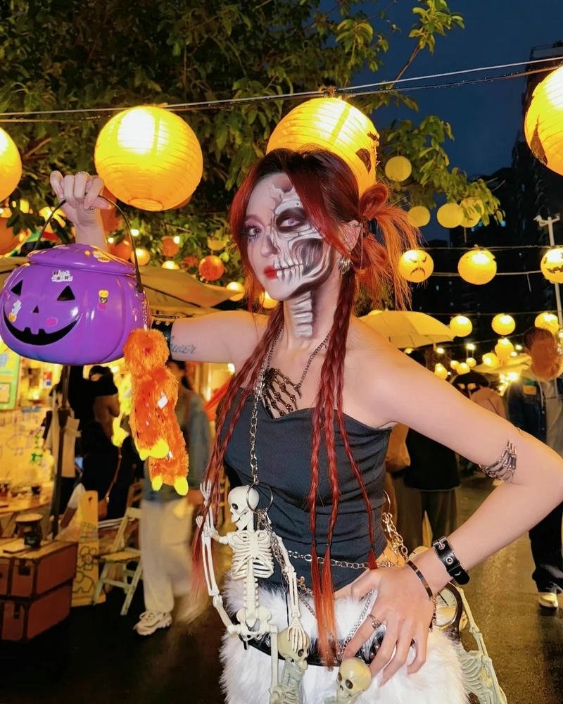 Cosplay ma tạo hình lạ mắt mang phong cách riêng