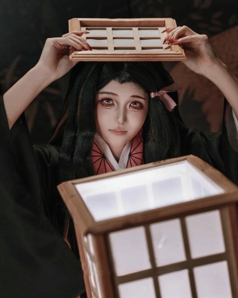 Cosplay nezuko nét diễn xuất tự nhiên rất hấp dẫn
