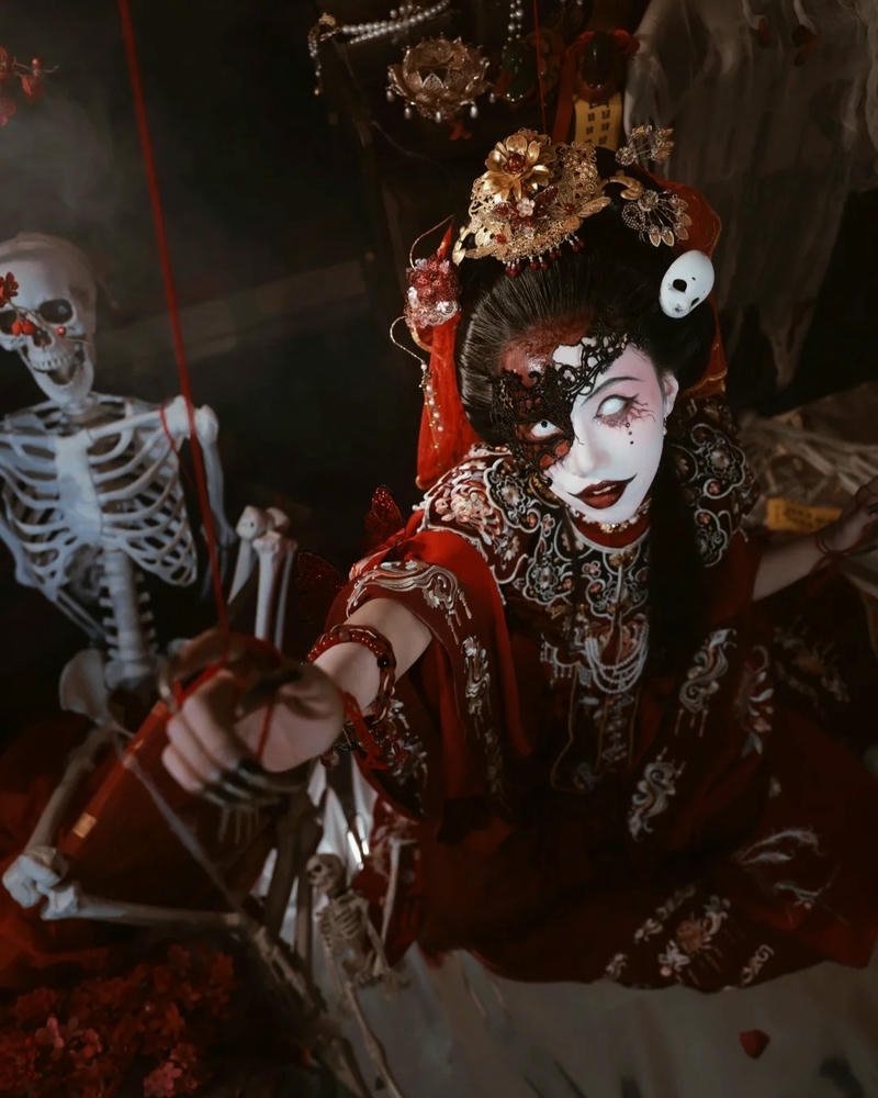 Phong cách cosplay nhân vật ma đầy sáng tạo