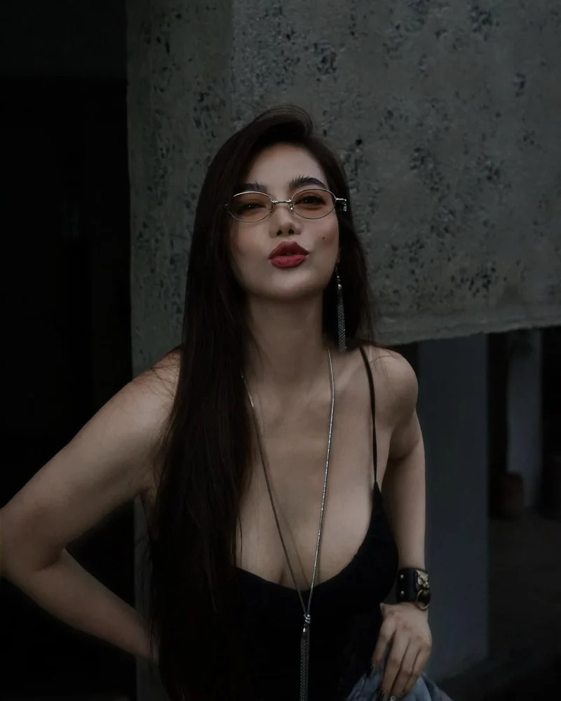 Ảnh Trương Ngọc Ánh bikini khoe làn da trắng mịn hấp dẫn