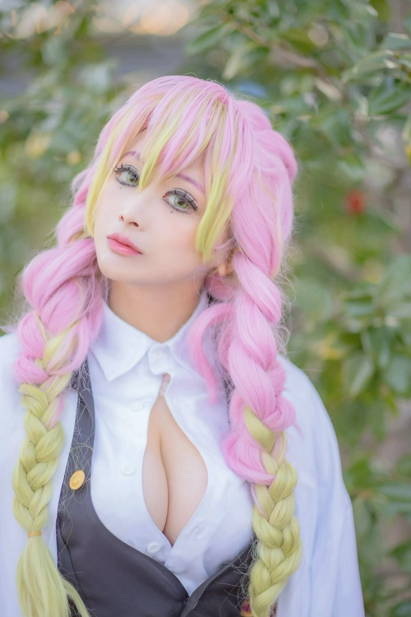 Ảnh cosplay Mitsuri đẹp mắt được cộng đồng yêu thích