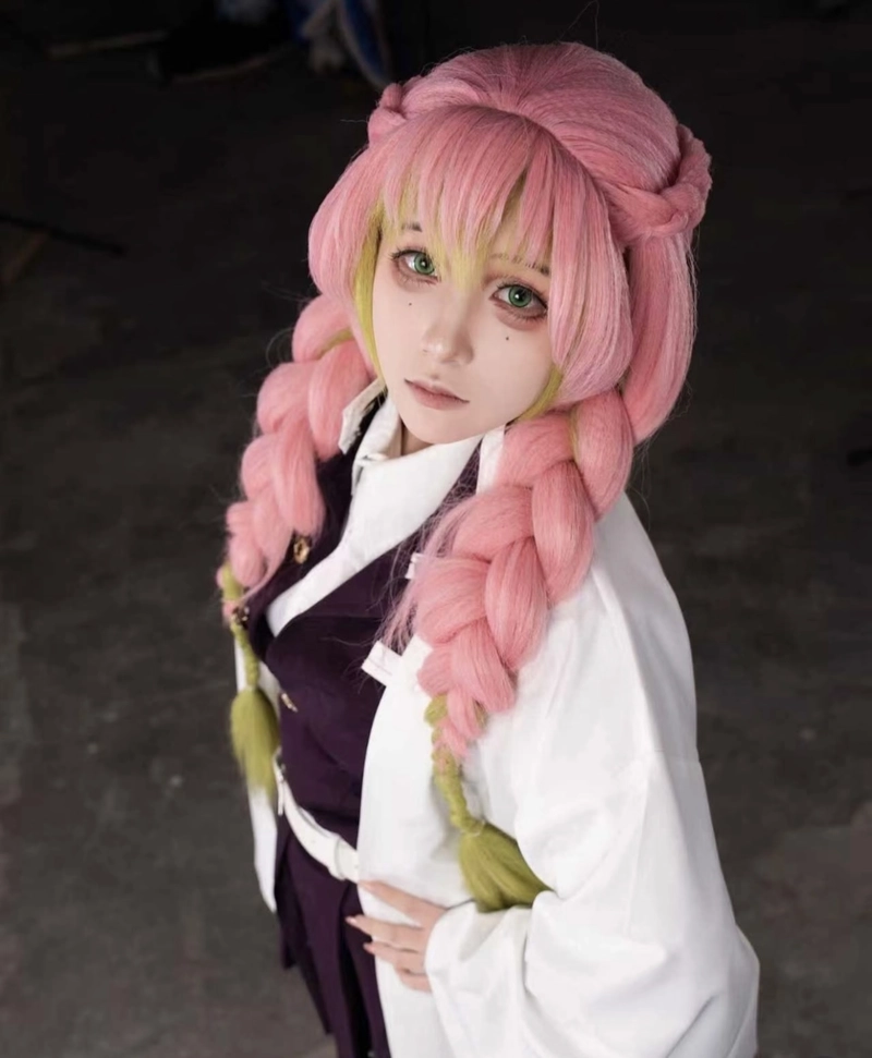 Cosplay Mitsuri Kanroji xinh đẹp chuẩn phong cách anime Nhật