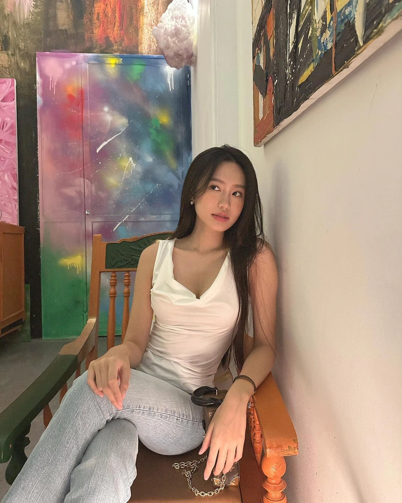Phong cách sexy hiện đại của Doãn Hải My bikini