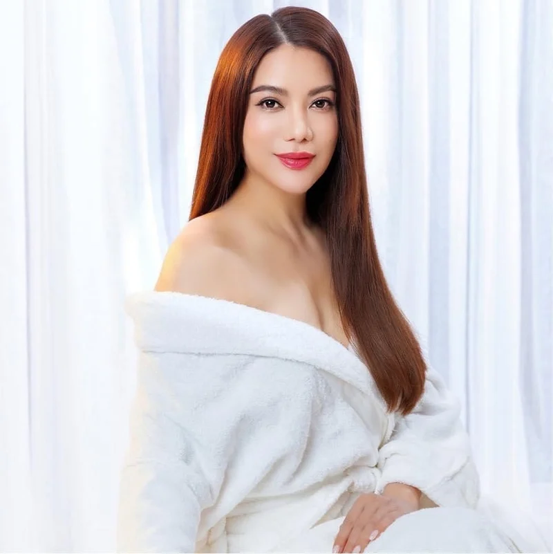 Trương Ngọc Ánh bikini mang vẻ đẹp nóng bỏng khó cưỡng