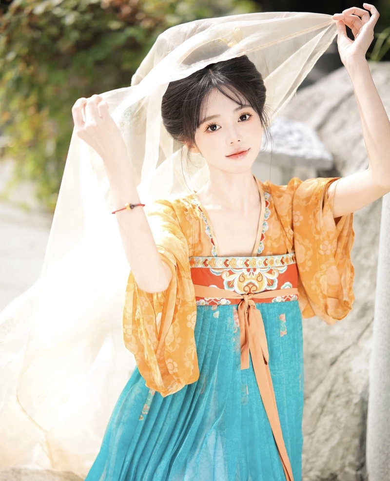 78+ ảnh gái xinh cổ trang cực đẹp nhiều phong cách Ảnh gái cổ trang xinh sở hữu nét trang nhã