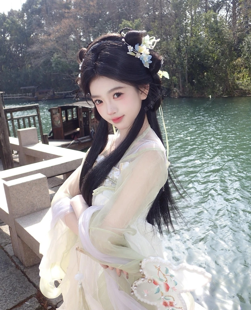 78+ ảnh gái xinh cổ trang cực đẹp nhiều phong cách Ảnh gái xinh cổ trang đầy nghệ thuật