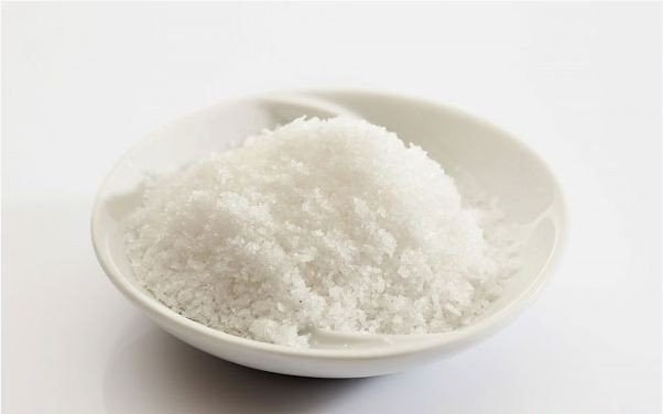Đĩa muối tinh khiết dâng cúng