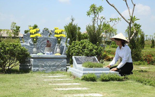 Hướng Dẫn Chi Tiết Cách Xem Ngày Sửa Mộ Theo Tuổi Gia Chủ