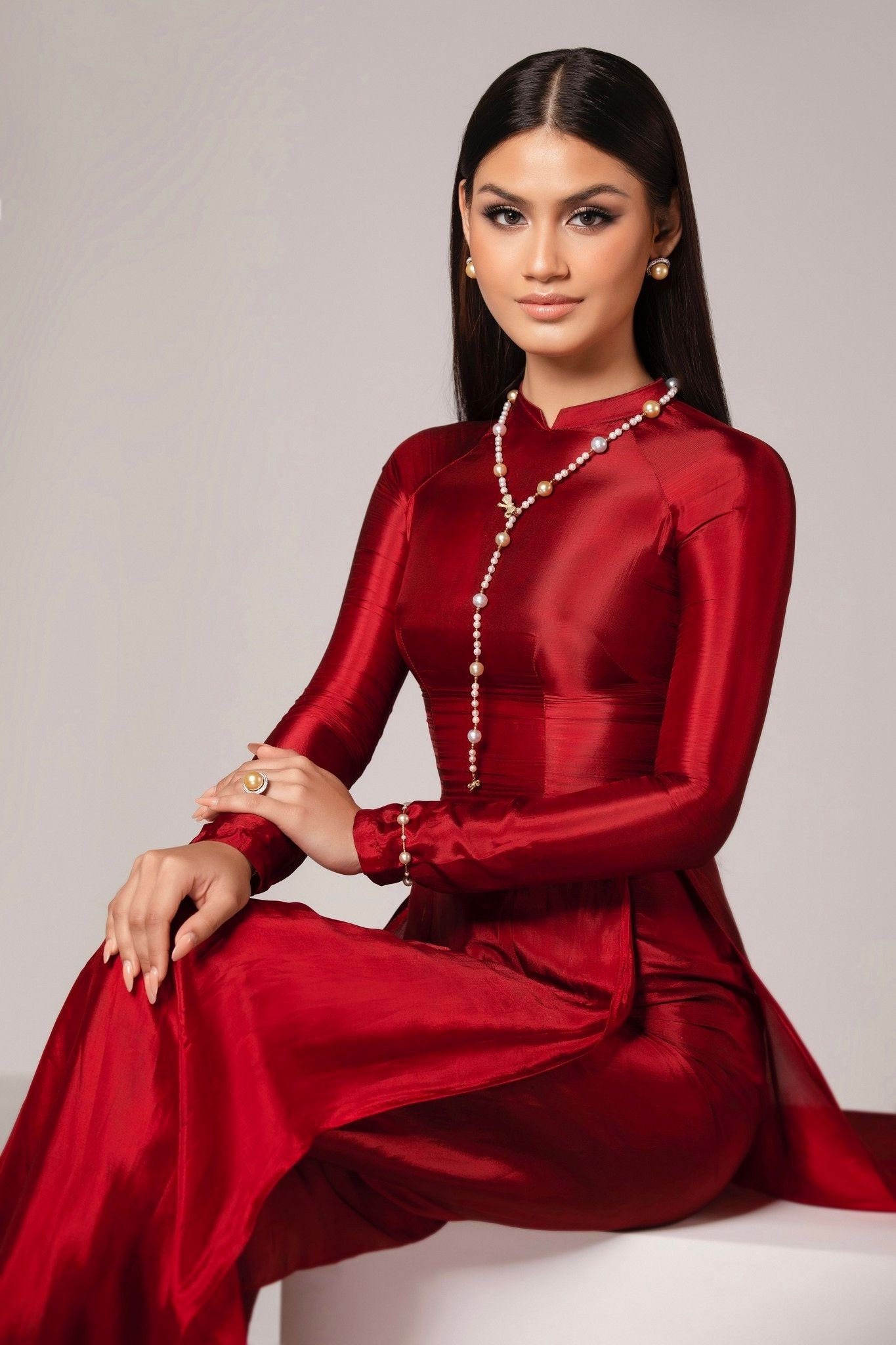 Bạn nên chọn những món vật phẩm trang sức có thiết kế phù hợp để tôn lên vẻ đẹp và ý nghĩa phong thủy