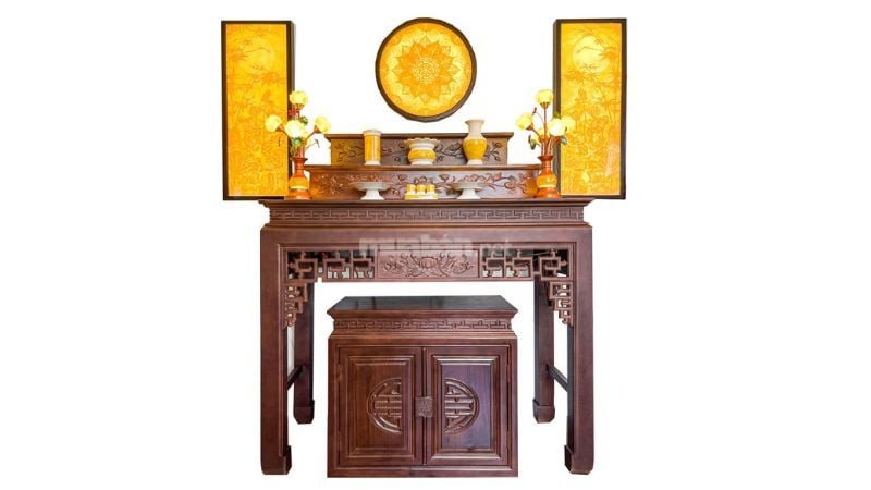 Bàn thờ Mẹ Diêu Trì được sắp xếp gọn gàng, linh thiêng tại gia