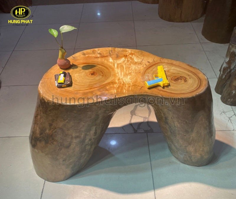 Bàn trà gỗ xá xị nguyên khối