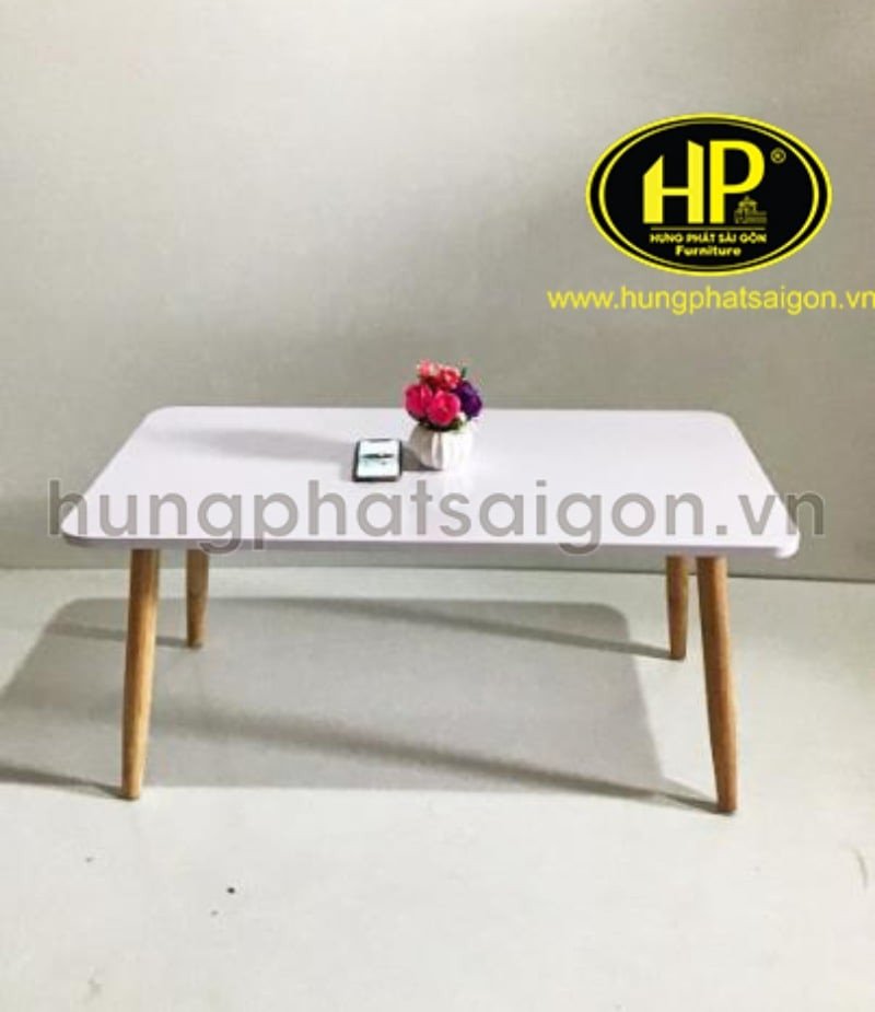 Bàn trà với chất liệu gỗ công nghiệp HDF cao cấp