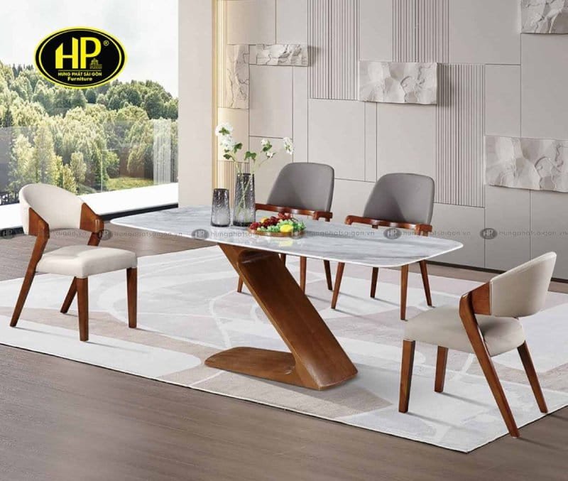 Bộ bàn ăn mặt đá và chân gỗ cho không gian bếp Thủ Đức