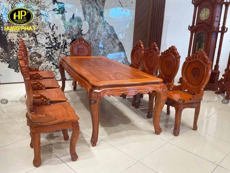 Bộ bàn ghế ăn gỗ hương đá sang trọng trong phòng ăn
