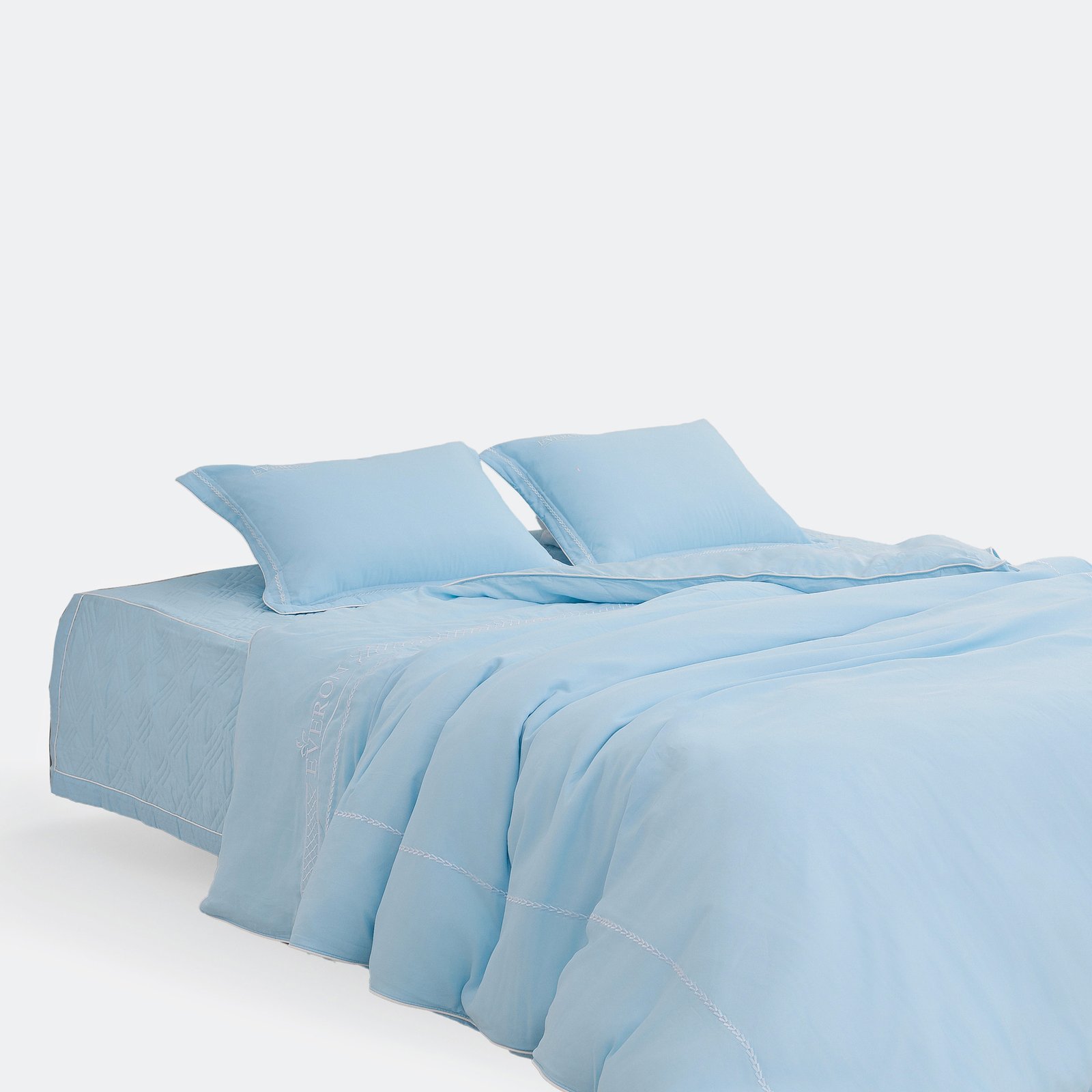 Bộ chăn ga màu xanh dương tinh tế