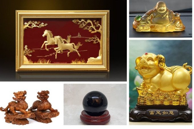 Bộ sưu tập vật phẩm phong thủy như tỳ hưu, tượng phật, quả cầu thạch anh hợp với người sinh năm 1995