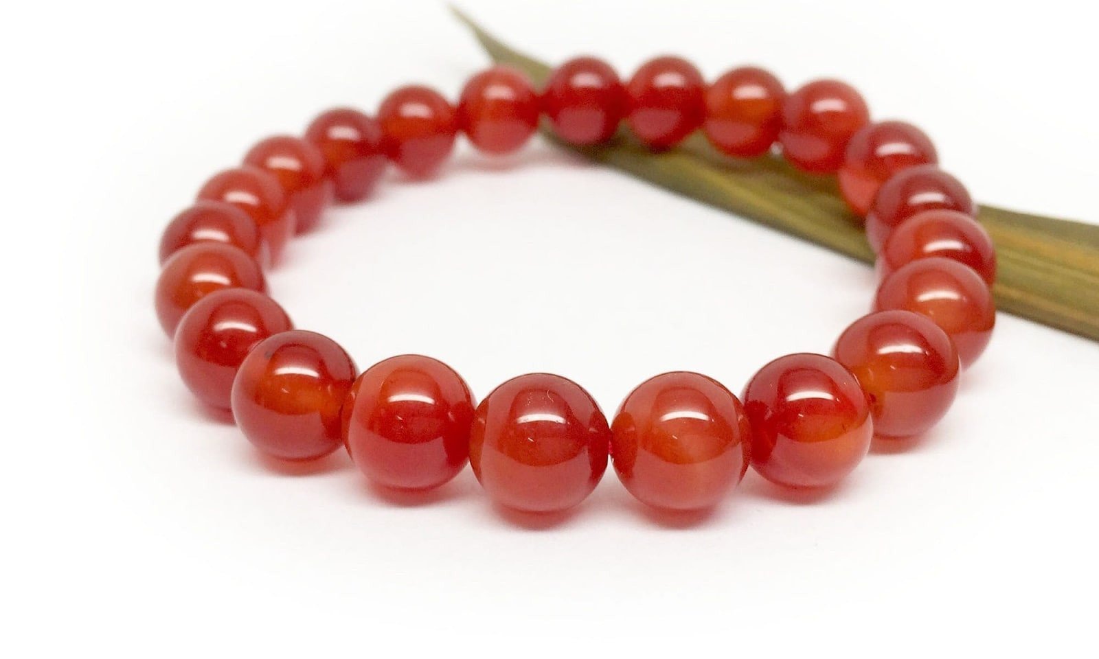 Các vật phẩm phong thủy và màu sắc tương sinh cho người sinh năm 1991 mệnh Thổ