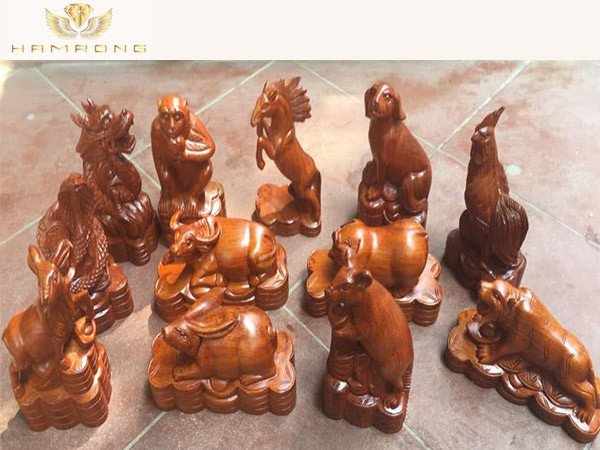 Cách trưng bày tượng gỗ 12 con giáp hợp phong thủy để thu hút tài lộc