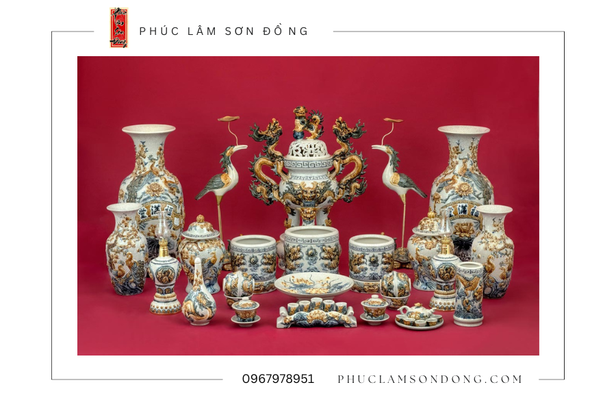 Chi tiết các vật phẩm trong bộ đồ thờ bằng gỗ truyền thống gồm những gì và ý nghĩa
