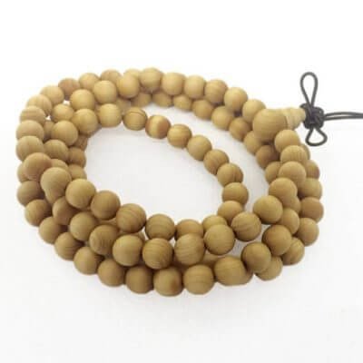 Chọn kích thước chuỗi hạt đeo tay gỗ phù hợp cho nam và nữ