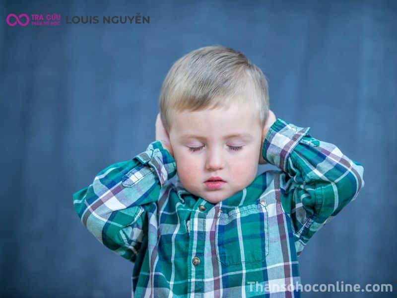 Con cái có tính cách cô độc, ngang bướng khi Hóa Kỵ ở cung Tử Tức