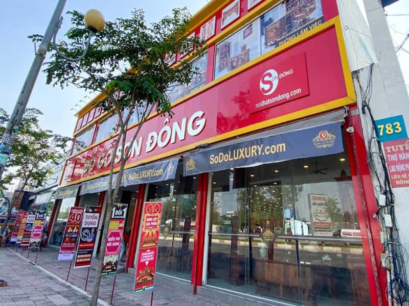 Cửa hàng chuyên đồ gỗ nội thất tự nhiên