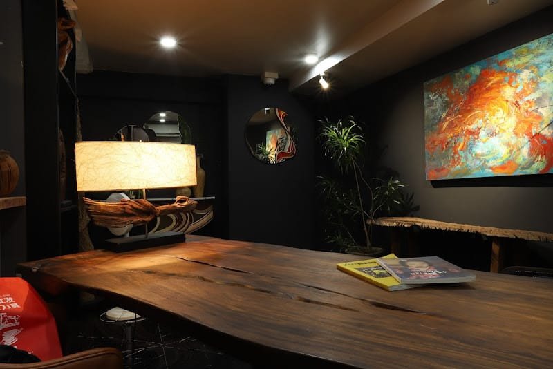 Cửa hàng nội thất Bazango Furniture chuyên đồ gỗ decor và trang trí