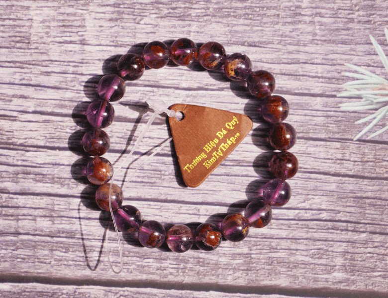 Đá Super Seven mang ý nghĩa sâu sắc, tượng trưng cho sự may mắn