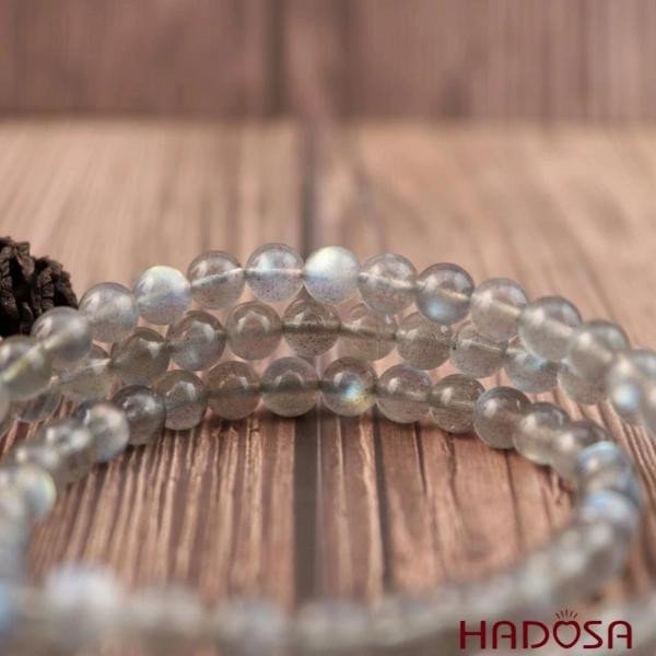 Đá xà cừ mang lại cảm giác mát lạnh như nước biển