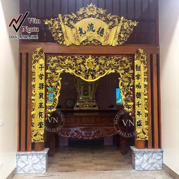 Hình ảnh chi tiết thớ gỗ Dổi vàng óng với vân gỗ tự nhiên sắc nét và đẹp mắt