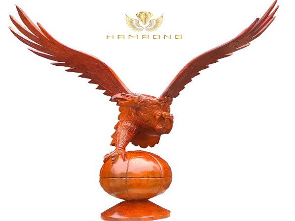 Đặt tượng Đại Bàng đúng vị trí giúp phát huy năng lượng tích cực