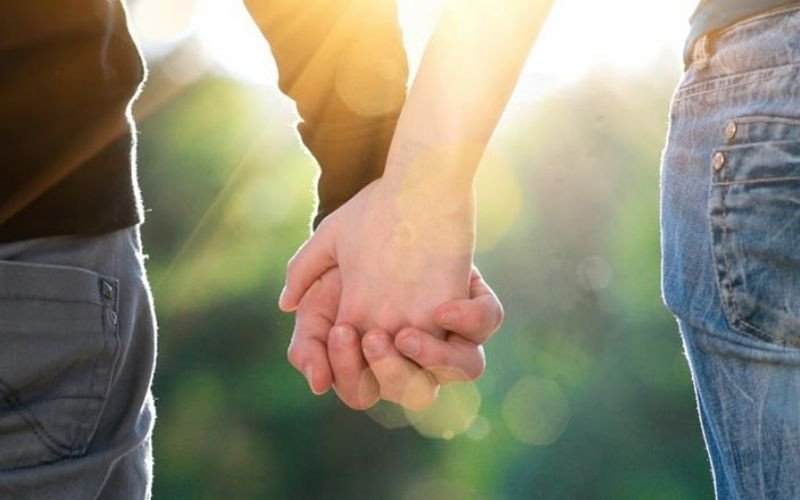 Đôi lứa tình nhân thể hiện sự hòa hợp trong tình duyên của người tuổi Hổ.