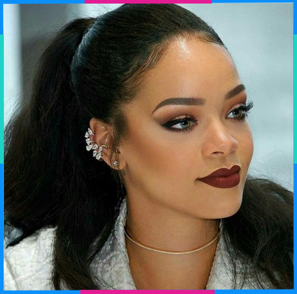Đôi mắt mềm mại và quyến rũ của ca sĩ Rihanna, thuộc cung Song Ngư.