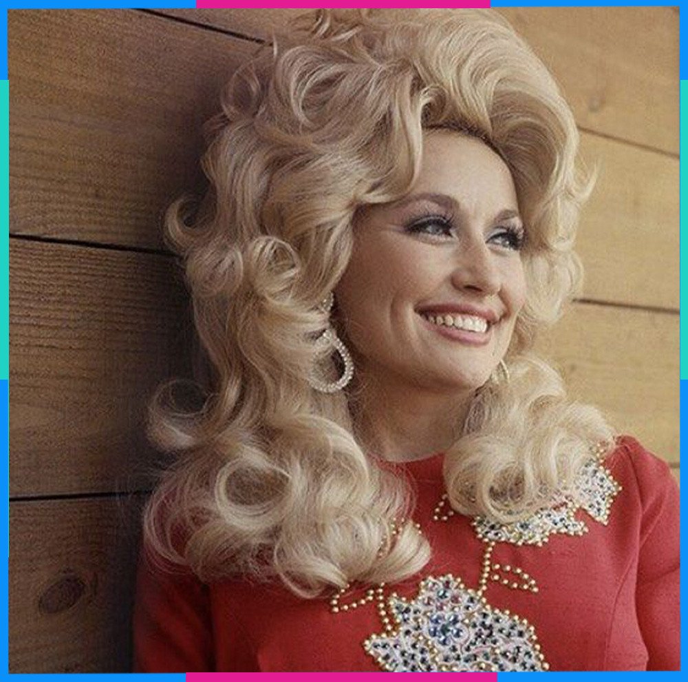 Đôi mắt sáng và rạng rỡ của nữ ca sĩ Dolly Parton, thuộc cung Ma Kết.