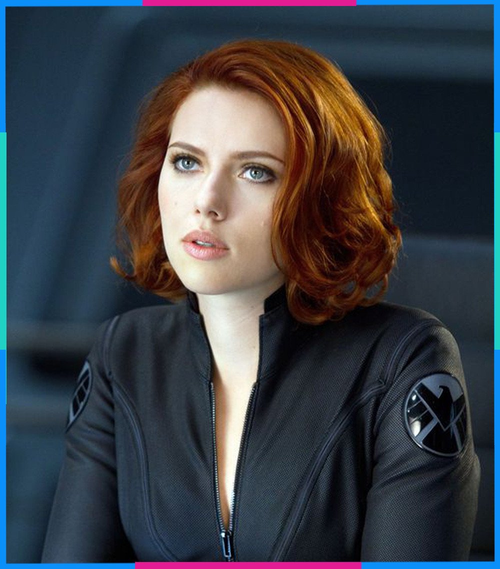 Đôi mắt xanh biển sâu và quyến rũ của nữ diễn viên Scarlett Johansson, thuộc cung Bọ Cạp.